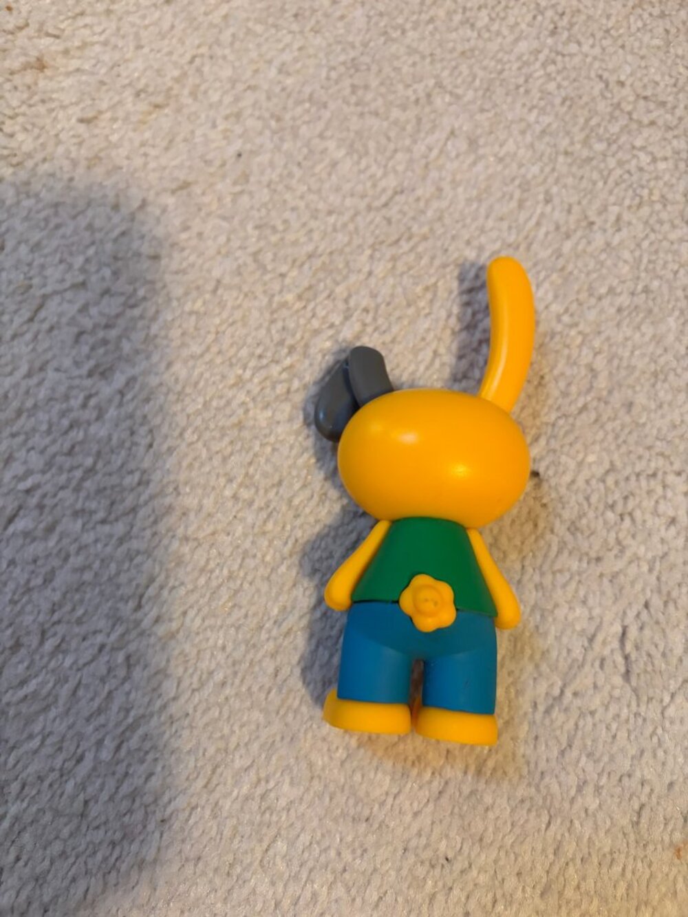 Designer Vinyl Rabbit Figure Collectible Toy - Picture 3 of 3